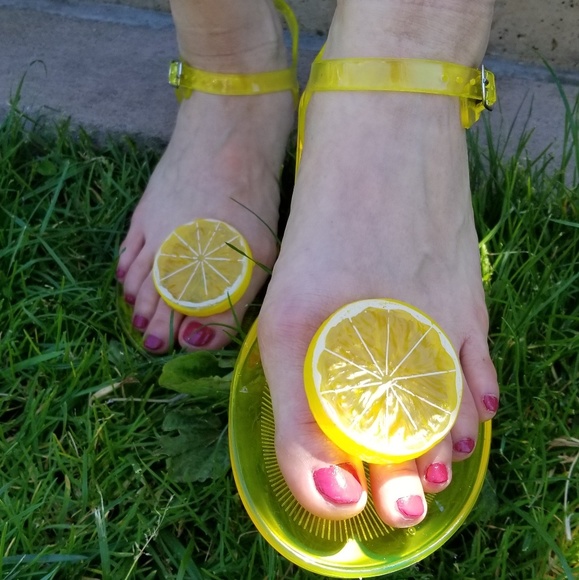 nike youth sunray sandals